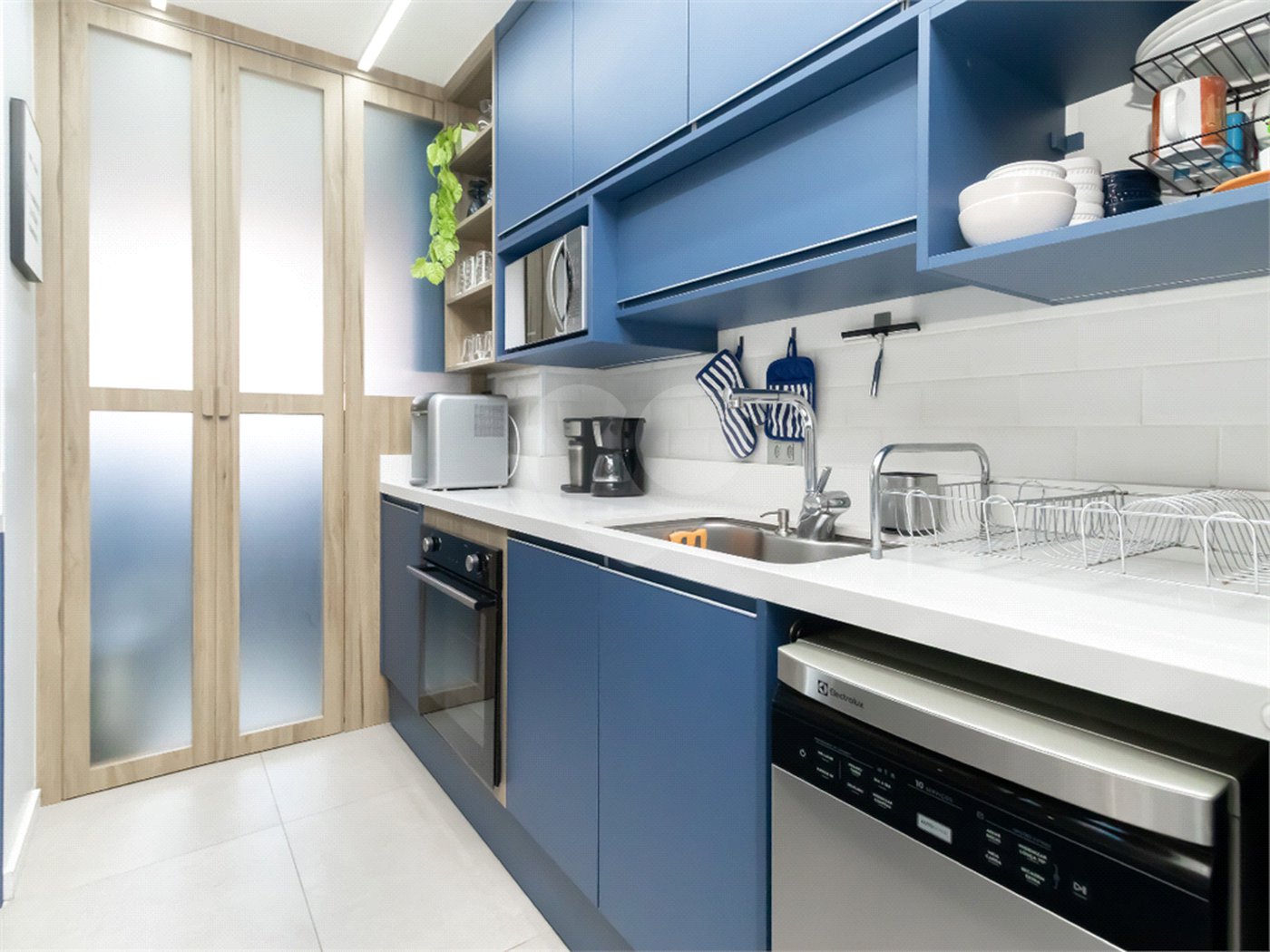 Apartamento à venda com 2 quartos, sendo 1 suíte, em Santo Amaro, São Paulo, SP