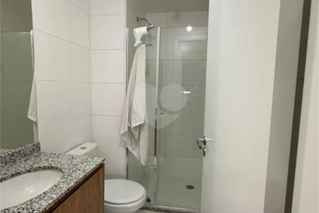 Apartamento à venda com 3 quartos, sendo 1 suíte, em Vila Anastácio, São Paulo, SP