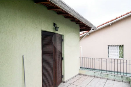 Casa para venda e locação no Campo Belo de 120M² com 3 dormitórios, 1 suíte e 3 vagas