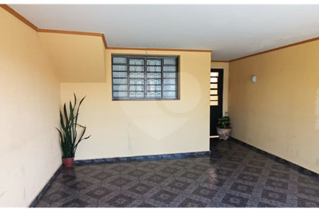 Casa à venda com 3 quartos, sendo 1 suíte, em Vila Boa Vista, São Carlos - SP