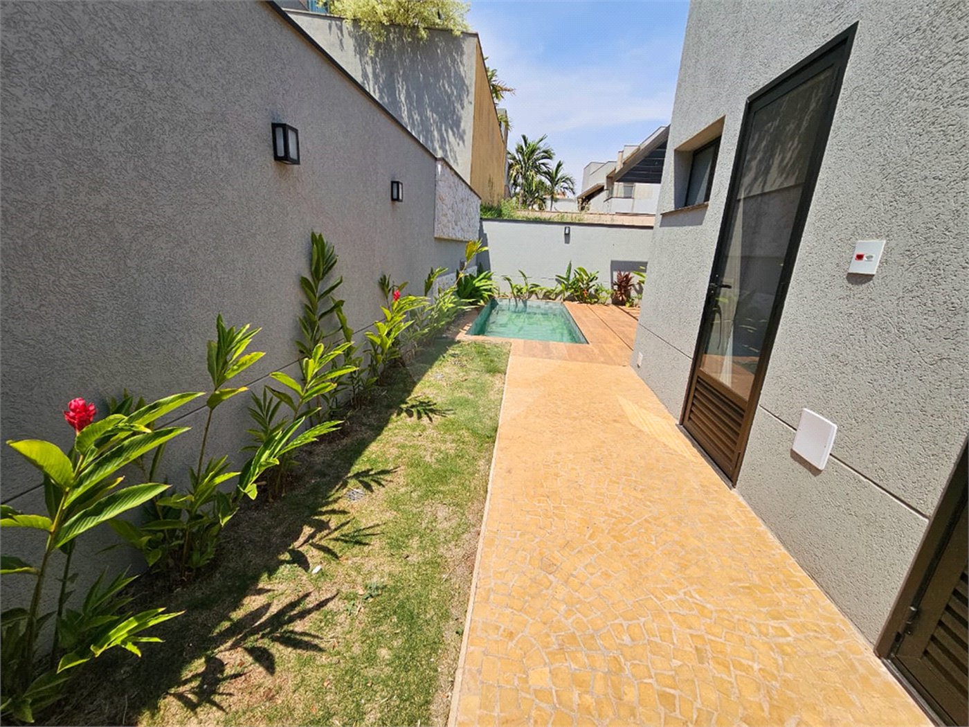 Casa à venda com 4 suítes no condomínio Residencial Terras de Siena, Ribeirão Preto - SP