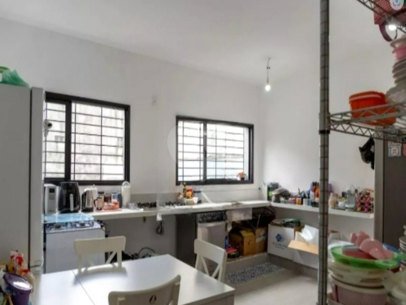 Casa à venda com 4 quartos, sendo 2 suítes, em Vila Gumercindo, São Paulo, SP