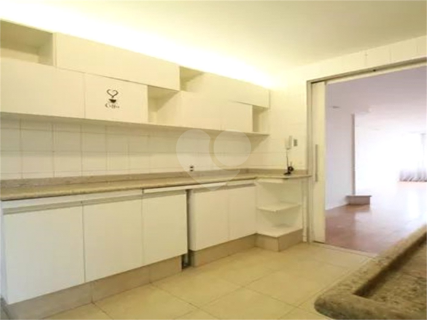 Apartamento à venda com 3 quartos, sendo 2 suítes,  em Paraíso do Morumbi, São Paulo, SP
