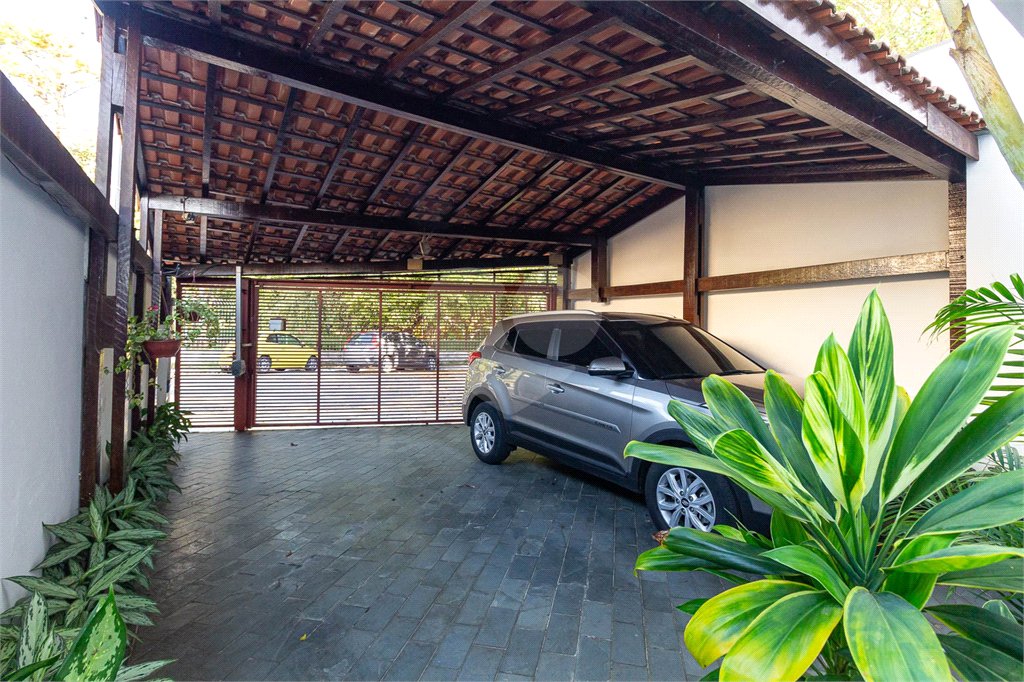 Casa de Vila à venda com 3 quartos, sendo 1 suíte, em Chácara Monte Alegre, São Paulo, SP