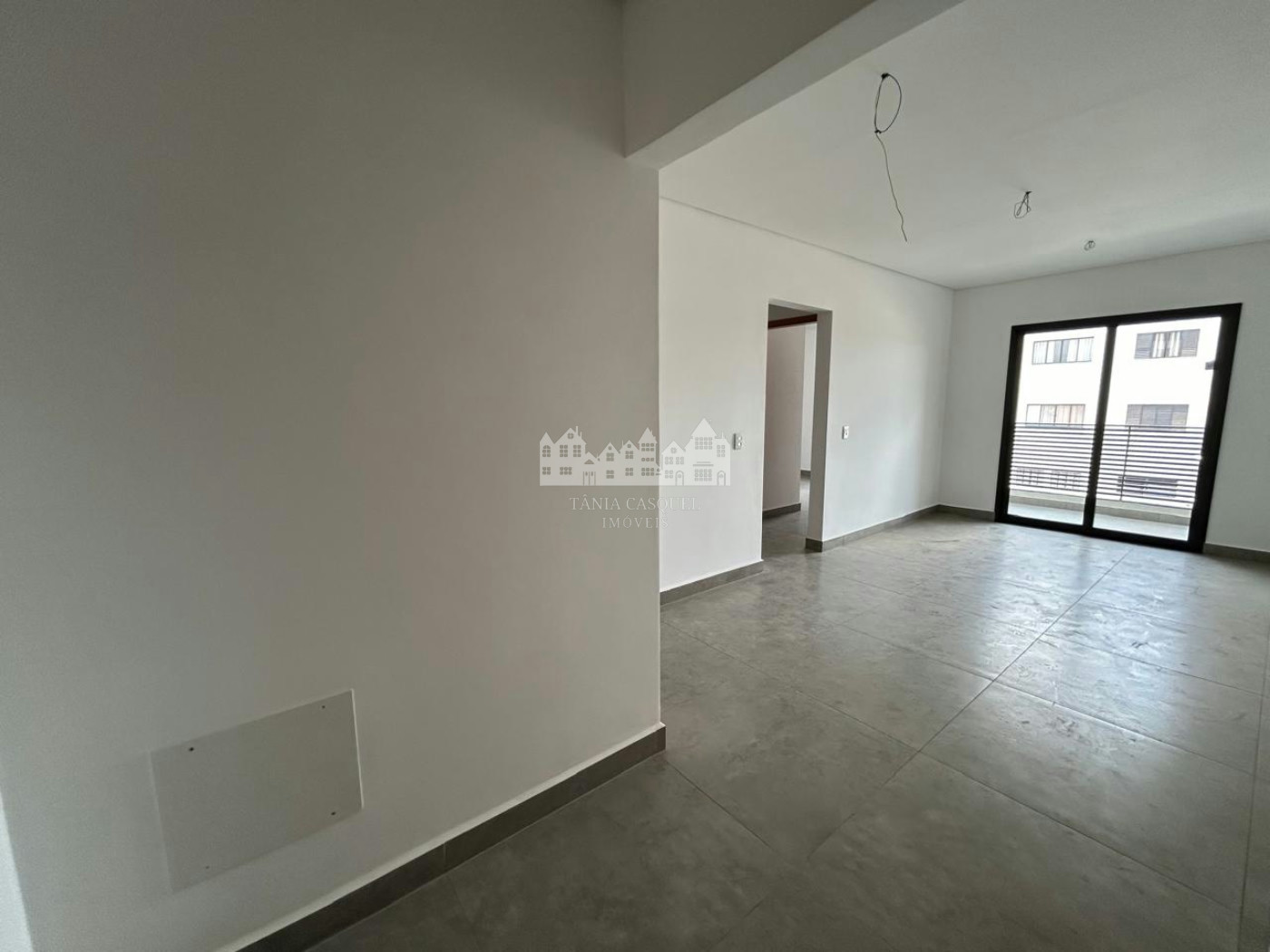 Apartamento à venda com 2 quartos, sendo 2 suítes, no Centro de Atibaia - SP