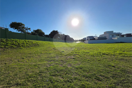 Terreno à venda em Ogiva, Cabo Frio, RJ