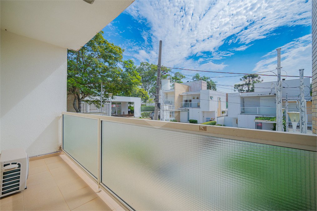 Casa à venda com 3 quartos, sendo 1 suíte,  no condomínio Queluz Vita - Casas, Cotia - SP
