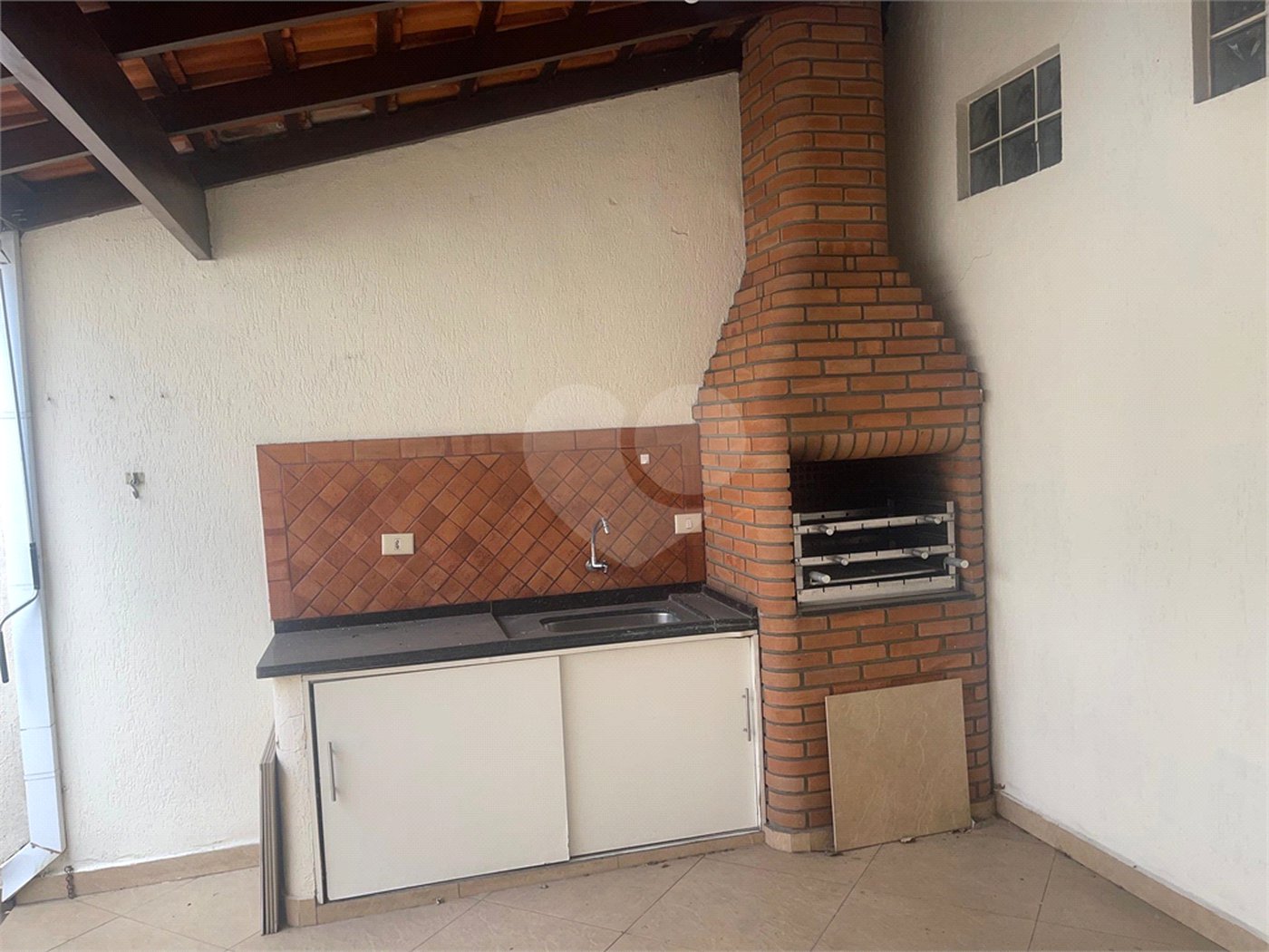 Casa à venda com 3 quartos, sendo 1 suíte,  no condomínio Vilagio Viccino, São Paulo - SP