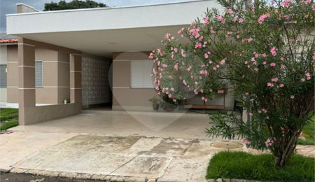 Casa à venda com 2 quartos no condomínio Montenegro, Cuiabá - MT