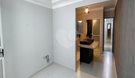 Casa à venda com 3 quartos, sendo 1 suíte,  no condomínio Rio das Pedras, Salto - SP
