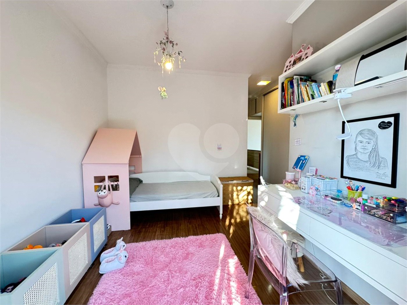 Casa à venda com 3 suítes no condomínio Terras de São Francisco, Vinhedo - SP