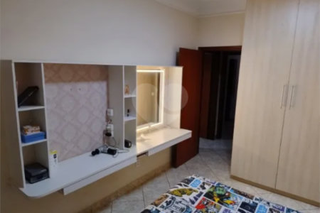 Sobrado à venda com 5 quartos, sendo 3 suítes, em Ribeirânia, Ribeirão Preto, SP