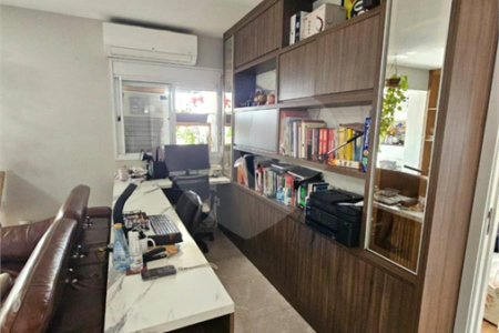 Apartamento à venda com 2 suítes em Vila Anastácio, São Paulo, SP