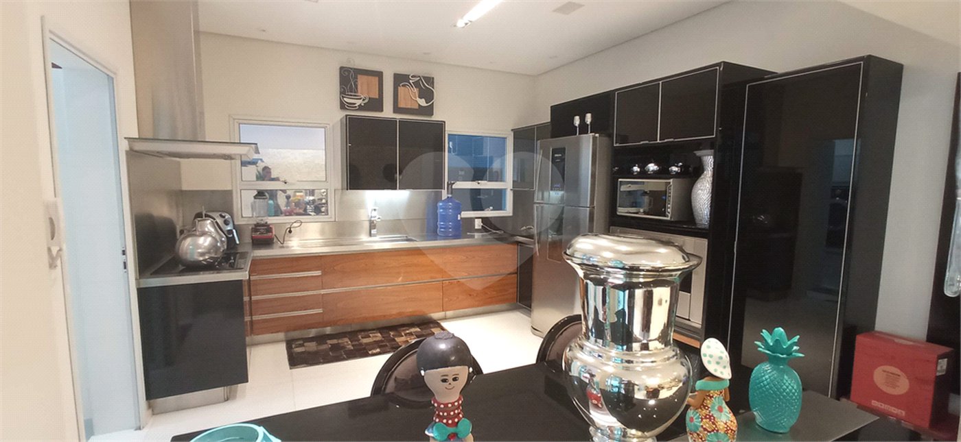 Casa à venda com 3 quartos no condomínio Granja Deolinda, Sorocaba - SP