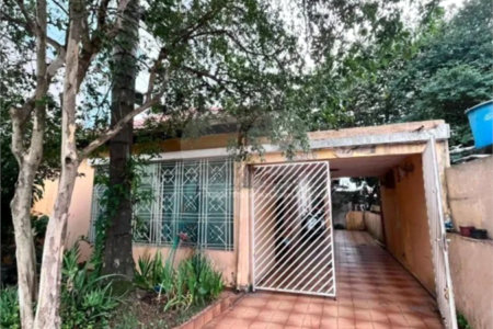 Casa Térrea à venda com 3 quartos em Vila Pereira Barreto, São Paulo, SP