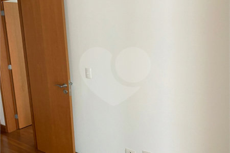 Apartamento à venda com 3 quartos, sendo 1 suíte,  em Santana, São Paulo, SP