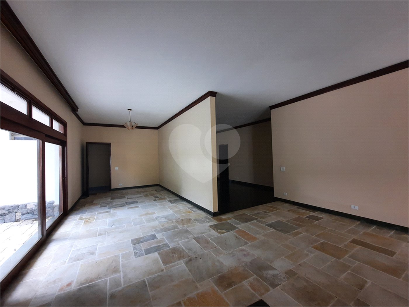 Casa Térrea à venda com 3 suítes em Interlagos, São Paulo, SP