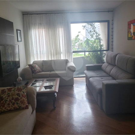 Apartamento à venda com 3 quartos, sendo 1 suíte, em Santo Amaro, São Paulo, SP