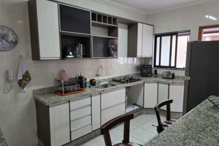 Apartamento à venda com 2 quartos, sendo 1 suíte,  em Canto do Forte, Praia Grande, SP