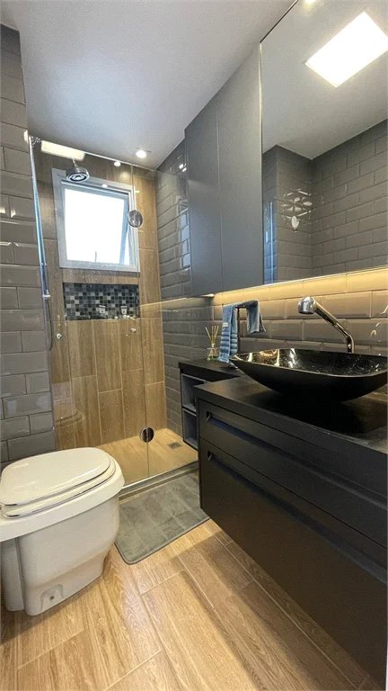 Apartamento à venda com 4 quartos, sendo 2 suítes,  em Pinheiros, São Paulo, SP