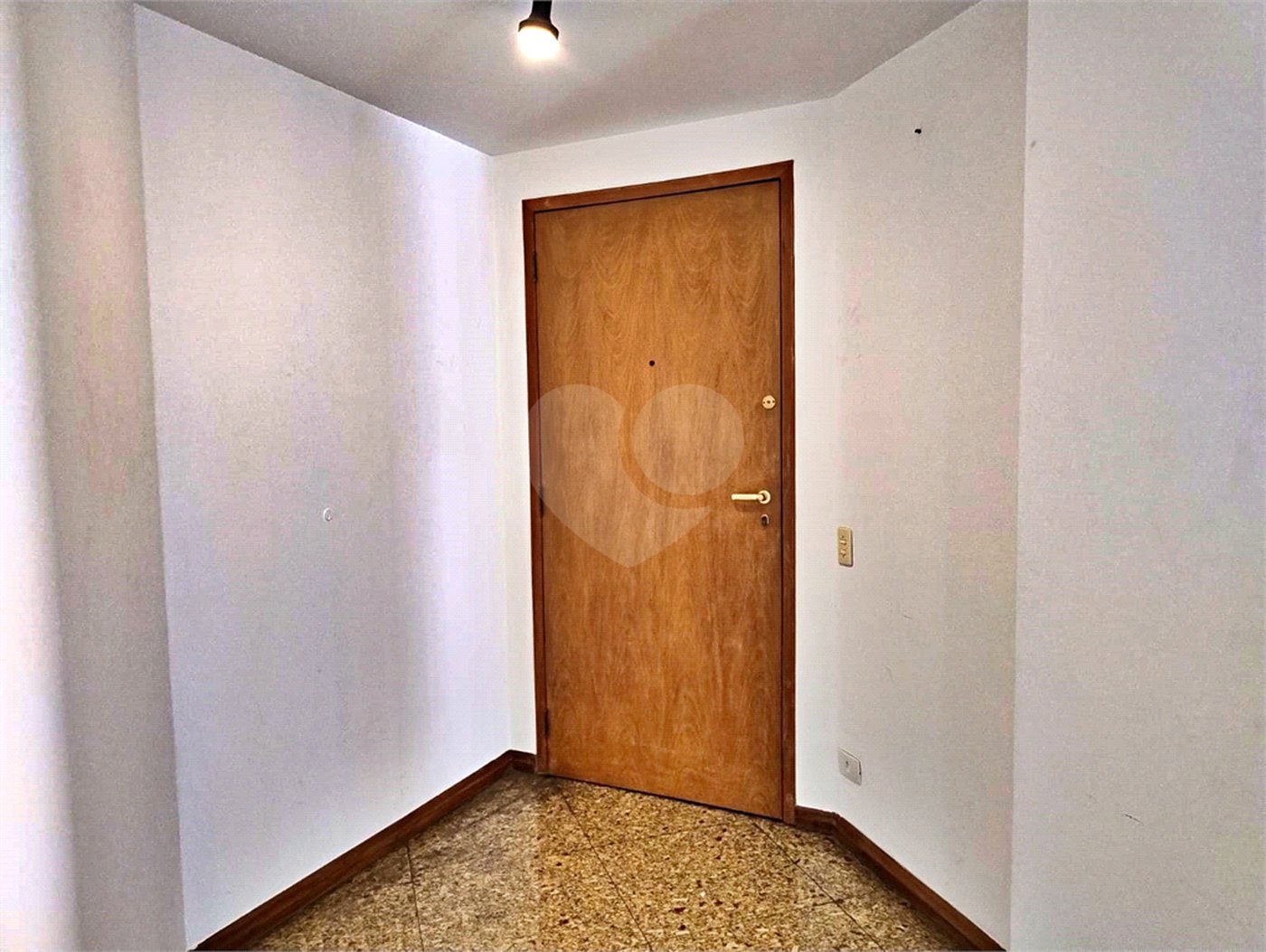 Apartamento à venda com 4 quartos, sendo 2 suítes,  em Indianópolis, São Paulo, SP