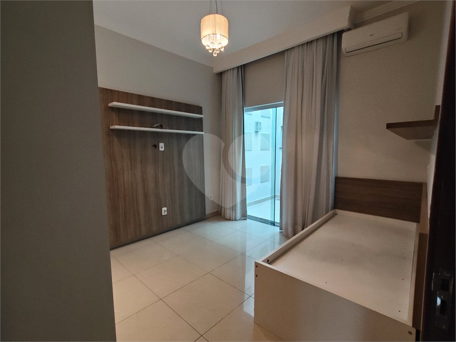 Sobrado à venda com 3 quartos, sendo 2 suítes, em Jardim Itália, Itapetininga, SP