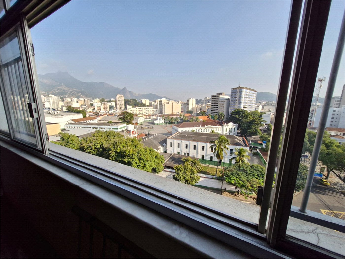 Apartamento à venda com 3 quartos, sendo 1 suíte,  em Tijuca, Rio de Janeiro, RJ