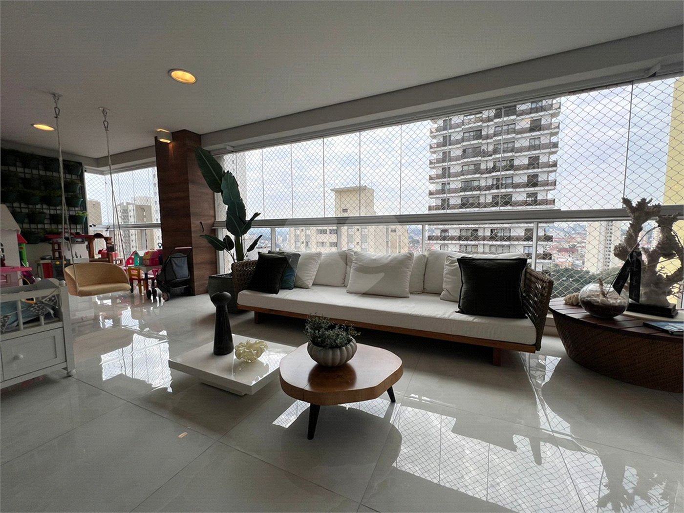 Apartamento à venda com 3 suítes em Santana, São Paulo, SP