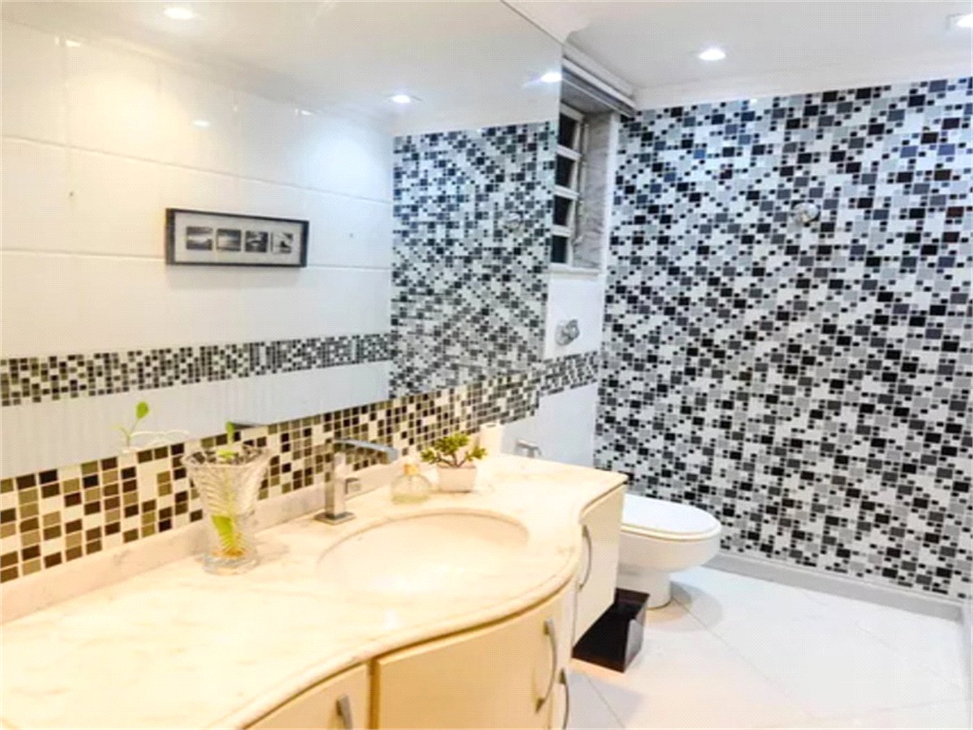 Apartamento à venda com 5 quartos, sendo 2 suítes, em Tijuca, Rio de Janeiro, RJ