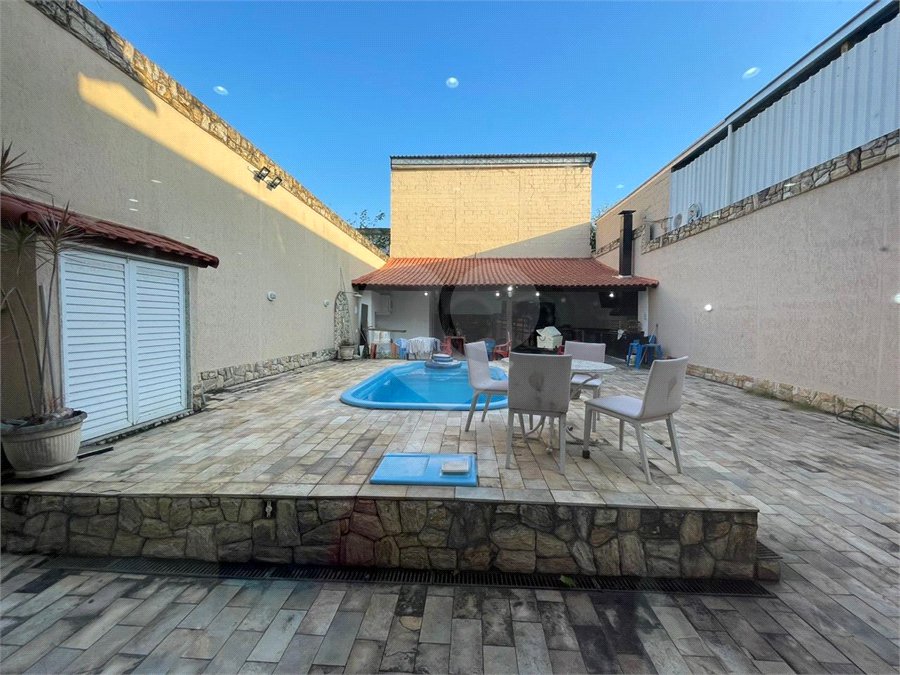 Casa à venda com 4 quartos, sendo 1 suíte, em Campo Grande, Rio de Janeiro, RJ