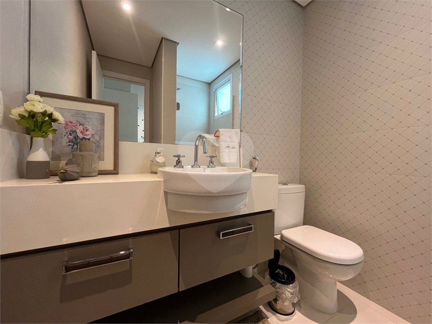 Apartamento à venda com 3 suítes em Santa Teresinha, São Paulo, SP