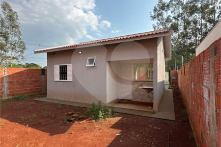 Casa à venda com 2 quartos em Residencial Solaris, Ponta Porã, MS