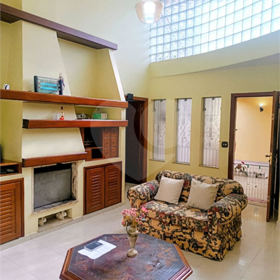 Casa à venda com 5 quartos, sendo 4 suítes, em Jardim Armênia, Mogi das Cruzes, SP