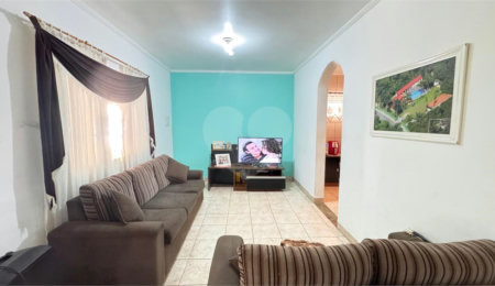Chácara à venda com 3 quartos, sendo 1 suíte,  em Vila São Pedro, Suzano, SP