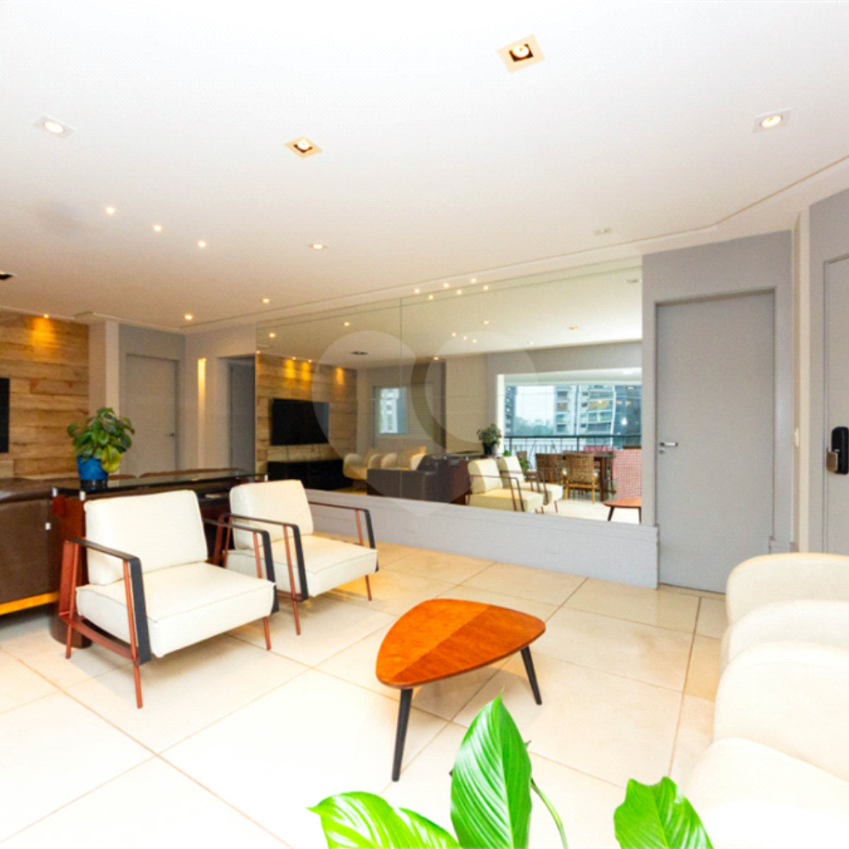 Apartamento à venda com 2 quartos, sendo 1 suíte, em Chácara Santo Antônio (zona Sul), São Paulo, SP