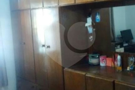 Casa à venda com 4 quartos, sendo 1 suíte, em Parque Vitória, São Paulo, SP