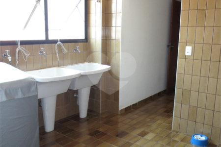 Apartamento à venda com 4 quartos, sendo 3 suítes,  em Saúde, São Paulo, SP