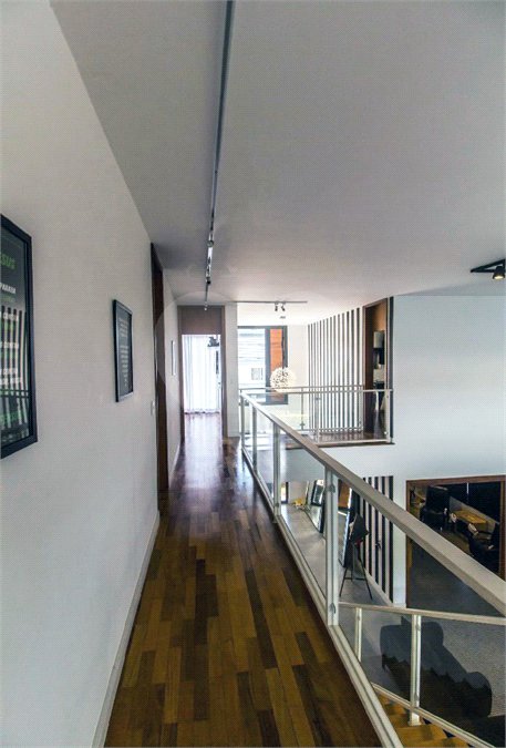 Casa de Alto Padrão à Venda no Residencial Campos do Conde – Santana de Parnaíba/SP