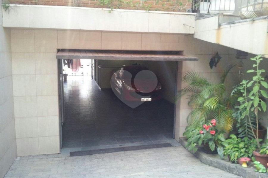 Sobrado à venda com 3 quartos, sendo 1 suíte,  em Vila Nova Mazzei, São Paulo, SP