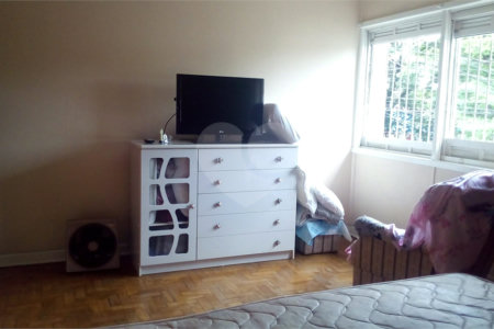Sobrado à venda com 3 quartos em Vila Cordeiro, São Paulo, SP