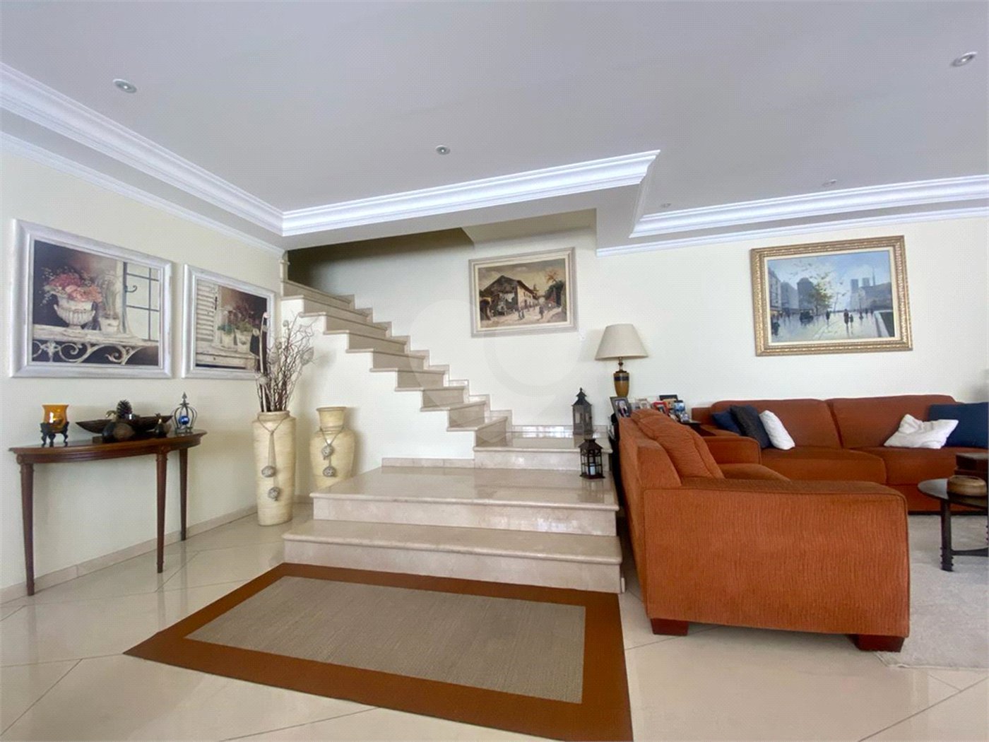Casa à venda com 4 quartos, sendo 3 suítes, em Jardim Maia, Guarulhos, SP