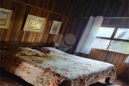 Chácara à venda com 4 quartos, sendo 1 suíte, em Chácaras Fernão Dias, Atibaia, SP