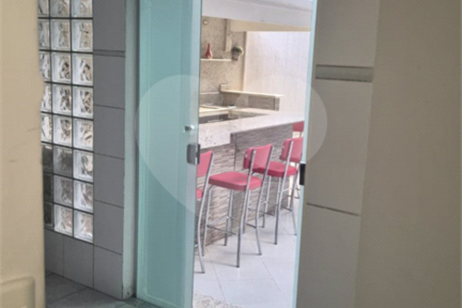 Sobrado à venda com 3 quartos, sendo 1 suíte, em Tremembé, São Paulo, SP