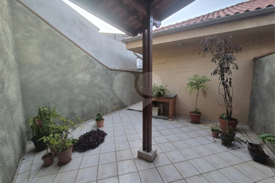 Sobrado à venda com 3 quartos, sendo 1 suíte, em Vila Bonilha, São Paulo, SP