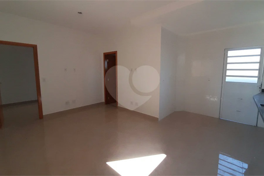 Casa à venda com 2 quartos no condomínio Residencial Luta, São Paulo - SP