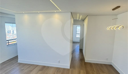 Apartamento à venda com 3 quartos, sendo 1 suíte,  em Vila Cruz das Almas, São Paulo, SP