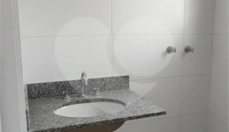 Apartamento à venda com 2 quartos, sendo 1 suíte,  no Centro, Mogi das Cruzes, SP