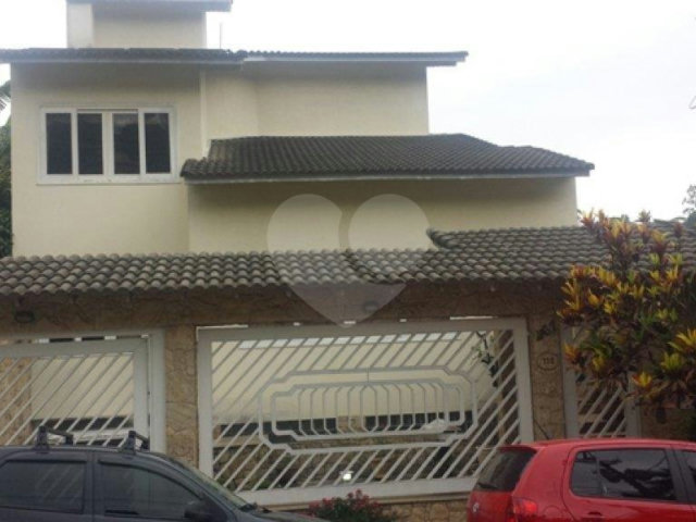 Casa em condomínio à venda com 5 quartos, sendo 3 suítes,  em Tucuruvi, São Paulo, SP