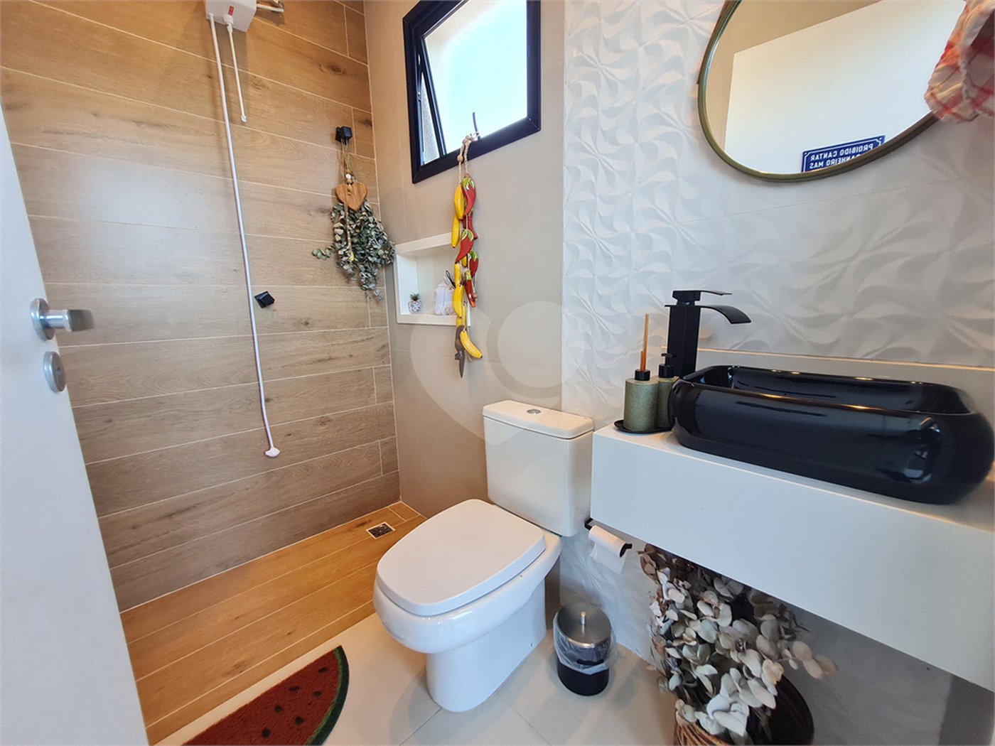 Casa à venda com 3 quartos, sendo 2 suítes, no condomínio Horizontes de Sorocaba, Sorocaba - SP