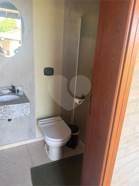 Casa à venda com 3 suítes no condomínio Terras de Mont Serrat, Salto - SP